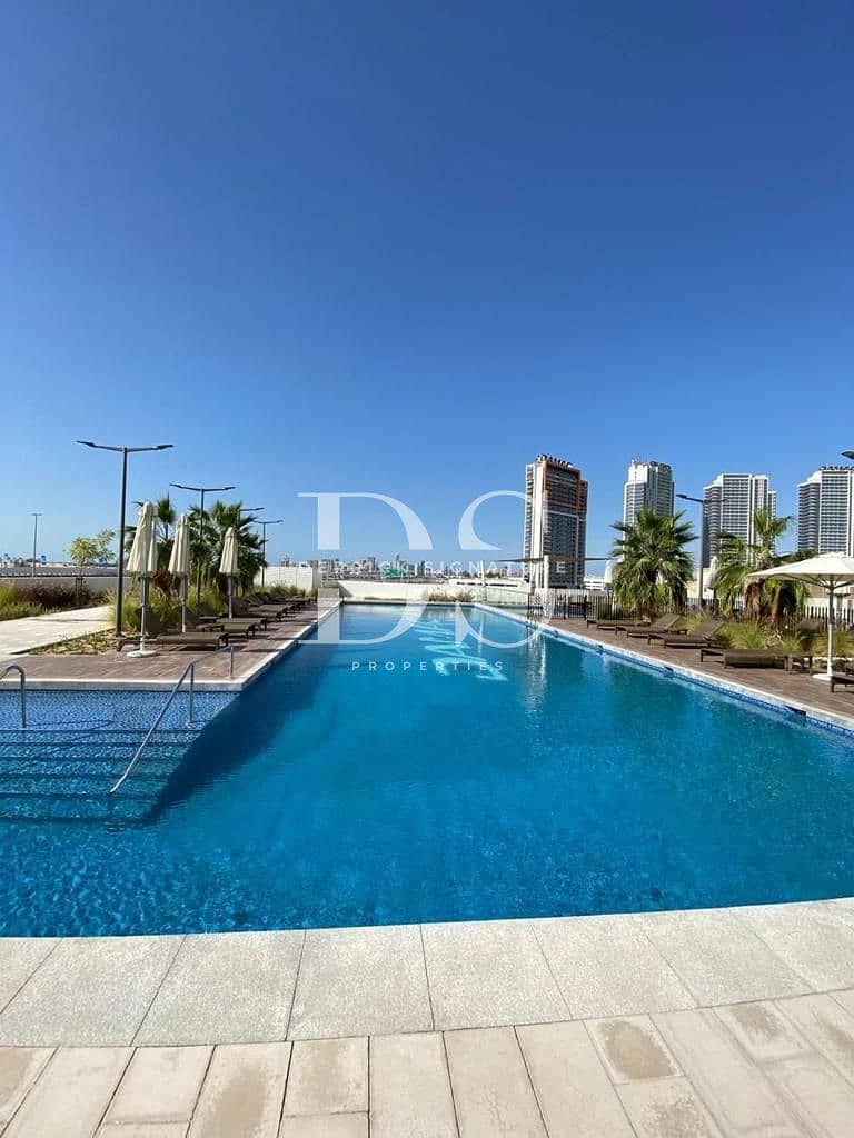 8 Pool Front. jpeg