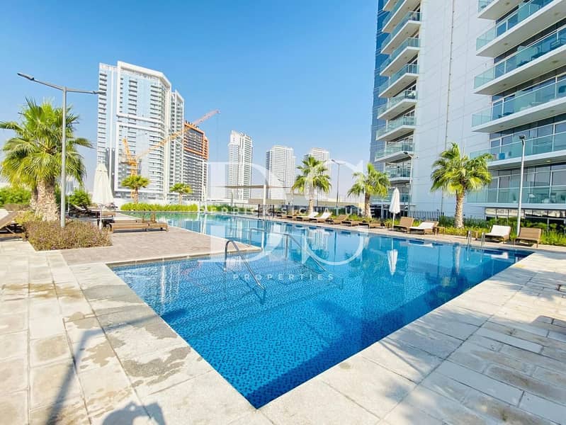 10 Swimming pool side. jpeg