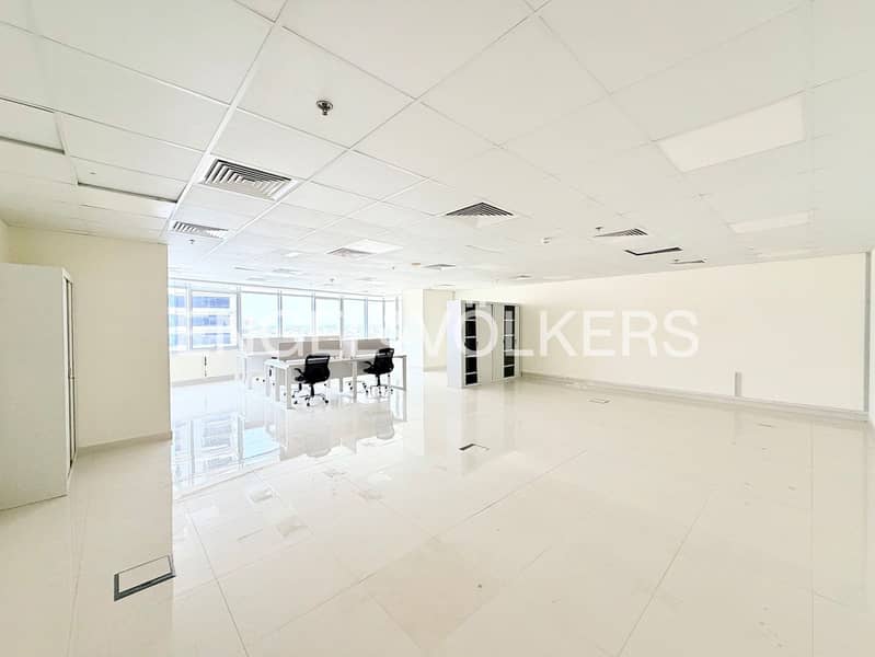 Corner Unit | Open Space Office | Semi-Furnished Corner Unit | Open Space Office | Semi-Furnished