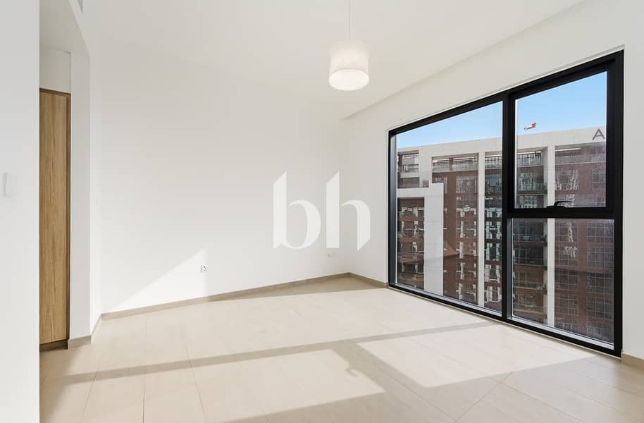 8 images image img