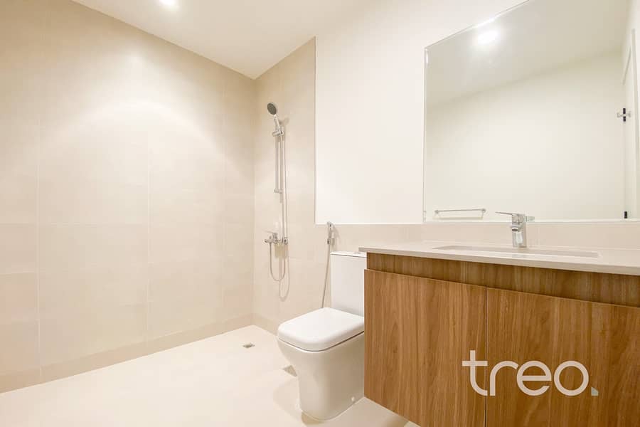 7 213 Maha, Town Square - 12. jpg