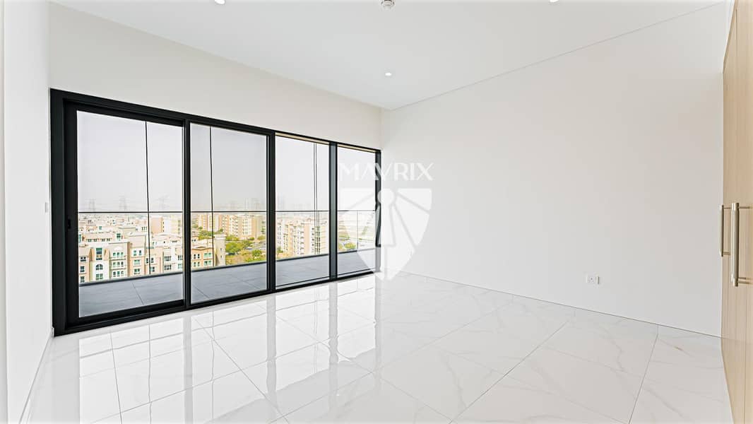 5 Image 5