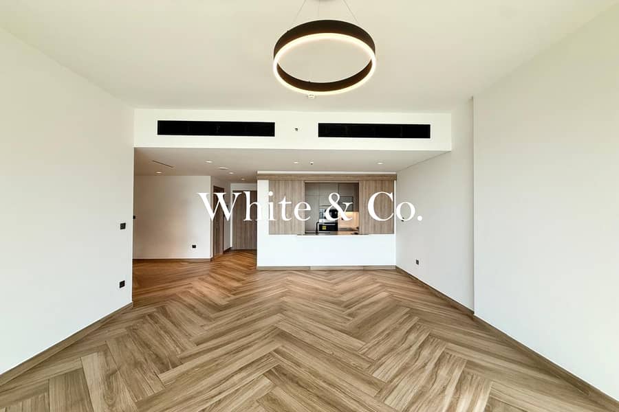 Luxury 2BR + STUDY | Brand New | CORNER Luxury 2BR + STUDY | Brand New | CORNER