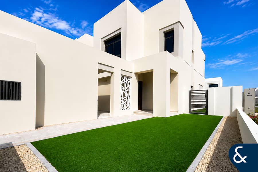 Largest Plot | 4 Bed + Maids | Green Belt Largest Plot | 4 Bed + Maids | Green Belt