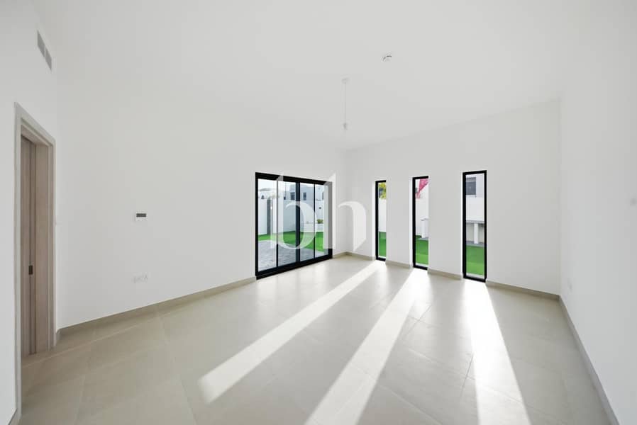 3 images image img