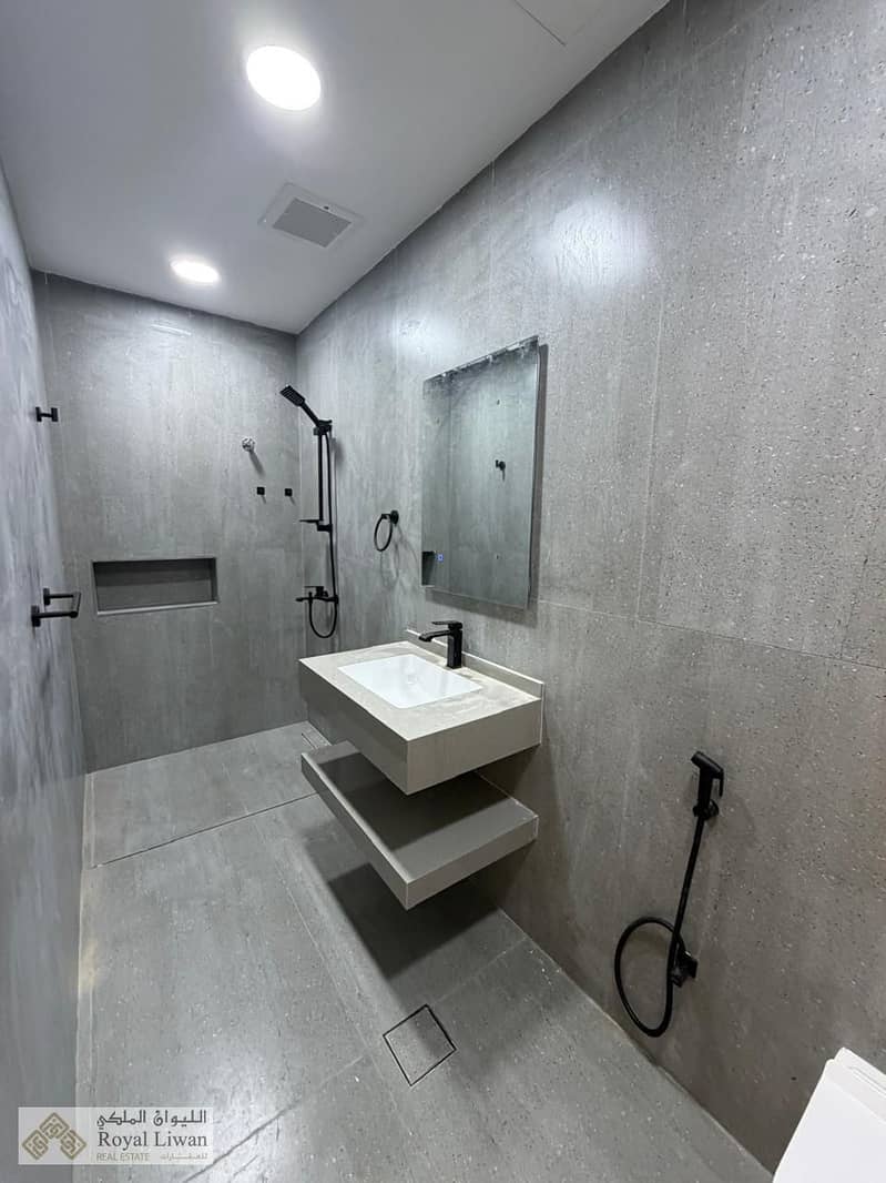 9 28c7b341-7ce4-4195-9dbd-afd34f623454. jpg