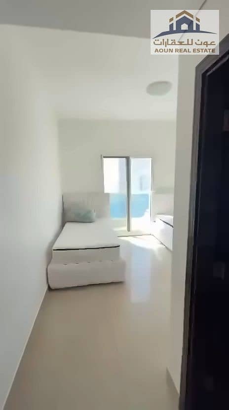 6 11_bedroom4_balc. jpg