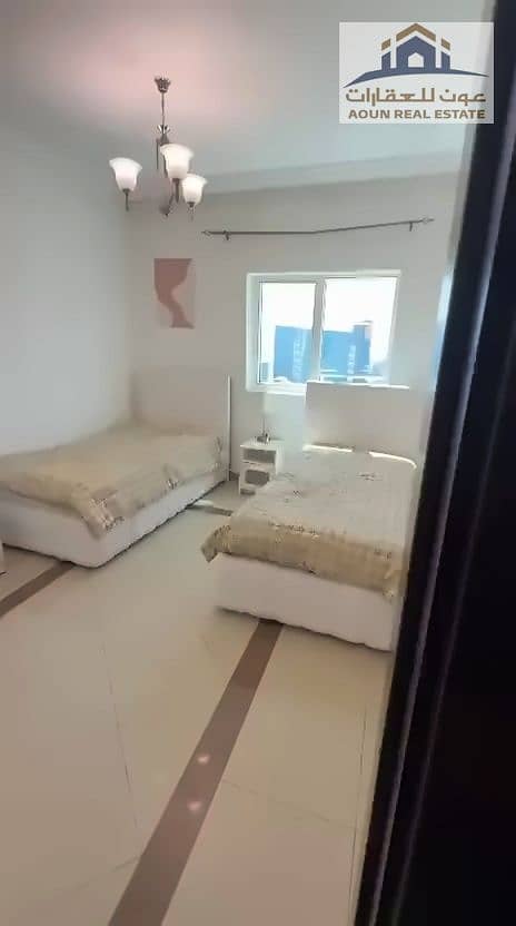 9 06_bedroom1_two_beds. jpg