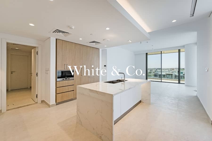 Large Layout| Luxury Features| Vacant Soon Large Layout| Luxury Features| Vacant Soon