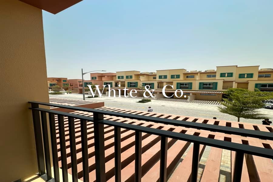 位于大马士革湖住宅,尼斯别墅 4 卧室的联排别墅 3000000 AED - 16339455 位于大马士革湖住宅,尼斯别墅 4 卧室的联排别墅 3000000 AED - 16339455