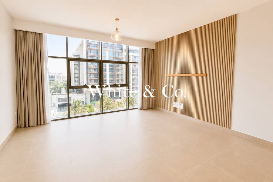 920.85Sqft | Vacant Now | New To Market 920.85Sqft | Vacant Now | New To Market