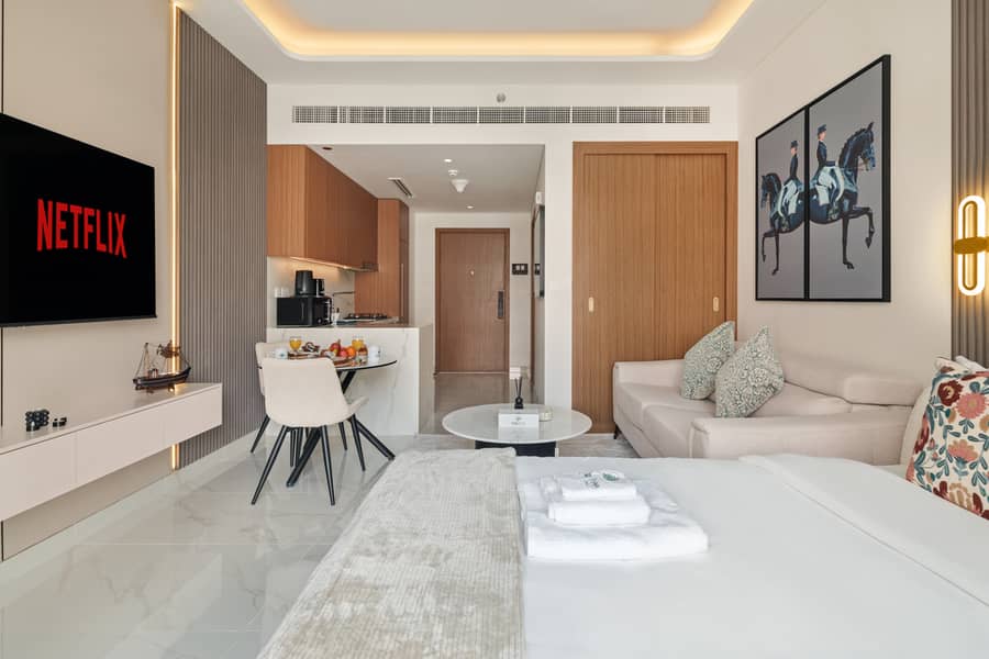 5 Oak Tree Azizi Riviera 69 814 - 01. jpg