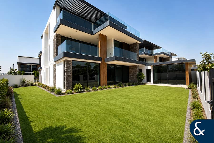 Pool Facing | Landscaped | 5 Bedroom Retreat Pool Facing | Landscaped | 5 Bedroom Retreat