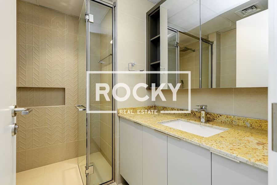 14 JVC - 007 Building - Residence-5587. jpg