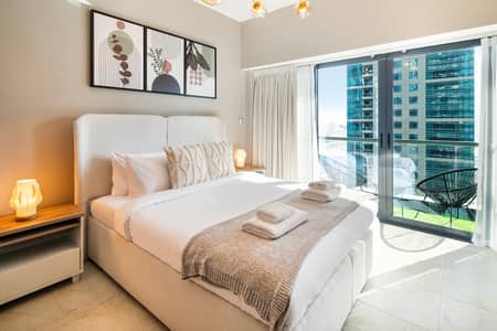 Studio zum Miete in Jumeirah Lake Towers (JLT), Dubai - Oak Tree JLT Goldcrestview Apt 1103 - 01. jpg Studio zum Miete in Jumeirah Lake Towers (JLT), Dubai - Oak Tree JLT Goldcrestview Apt 1103 - 01. jpg