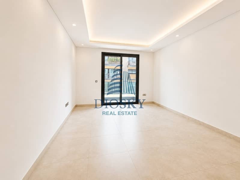 8 Image 8