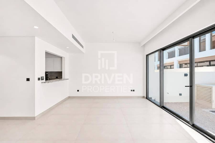 Premium Cluster | Brand New | Vacant | 1-2 Cheques Premium Cluster | Brand New | Vacant | 1-2 Cheques