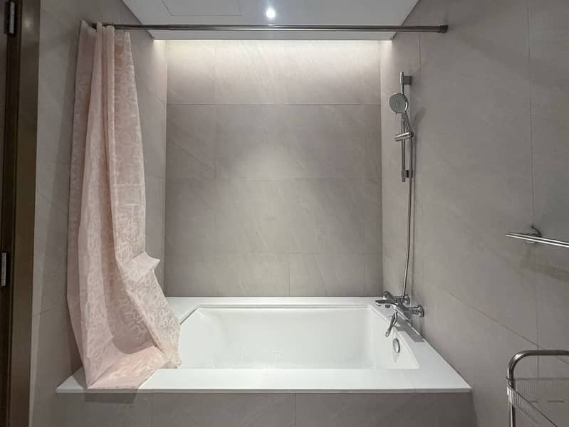 13 Danah Bay E20 (2). jpg