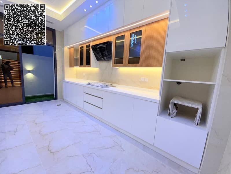 6 db343857-87e1-412c-8be7-c4bf24a9c3ef. jpg