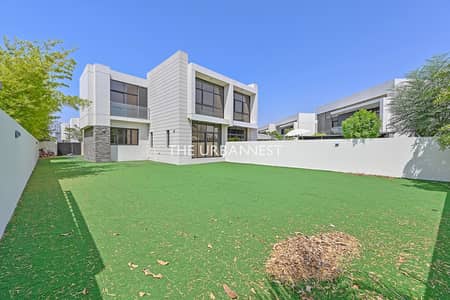 4 Bedroom Townhouse for Rent in DAMAC Hills, Dubai - Fully Furnished | Vacant Now | Modern Townhouse