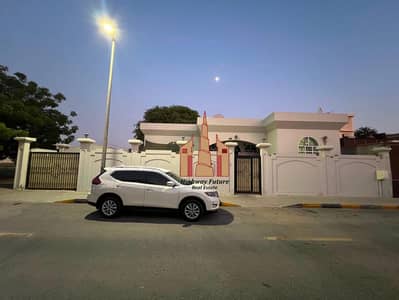 4 Bedroom Villa for Rent in Al Ramla, Sharjah - c8b953db-5f77-4147-91a1-11598517bf3e. jpeg 4 Bedroom Villa for Rent in Al Ramla, Sharjah - c8b953db-5f77-4147-91a1-11598517bf3e. jpeg