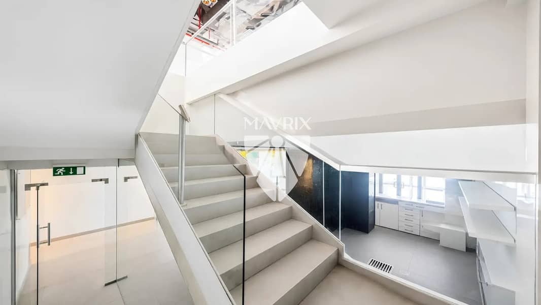 4 Image 4