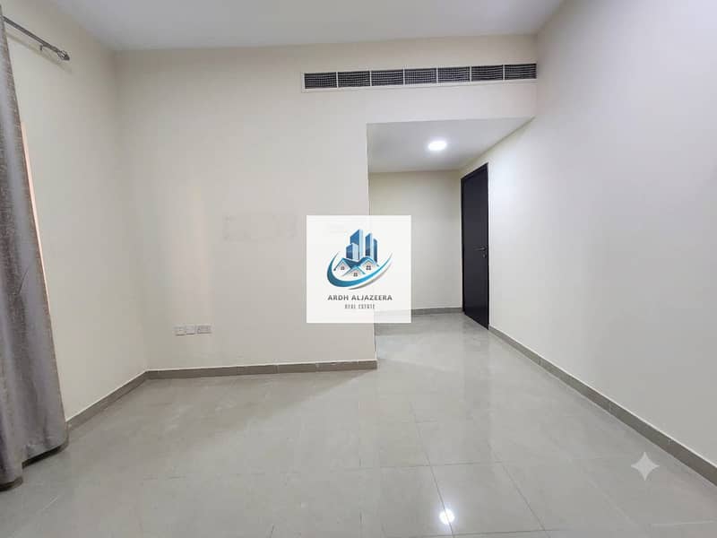 5 0f44d30f-d3a5-4d53-be99-01343f09bc46. jpg
