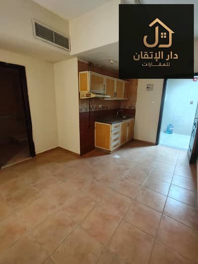 Studio for Rent in Al Mujarrah, Sharjah - IMG_3646. jpeg Studio for Rent in Al Mujarrah, Sharjah - IMG_3646. jpeg