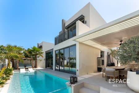 4 Bedroom Villa for Sale in Dubai South, Dubai - Golf Course View | Beautifully Upgraded & Extended | VOT