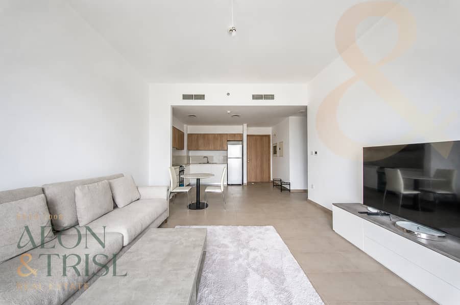 Vacant Furnished 1BR | Park Access | Ready to Move Vacant Furnished 1BR | Park Access | Ready to Move