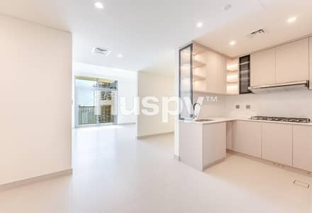 2 Bedroom Apartment for Sale in Jumeirah Village Circle (JVC), Dubai - Vacant | Circle Villa View | Large Apartment