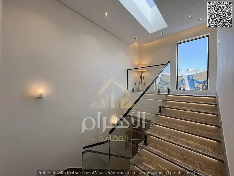 18 862684599-1066x800. webp