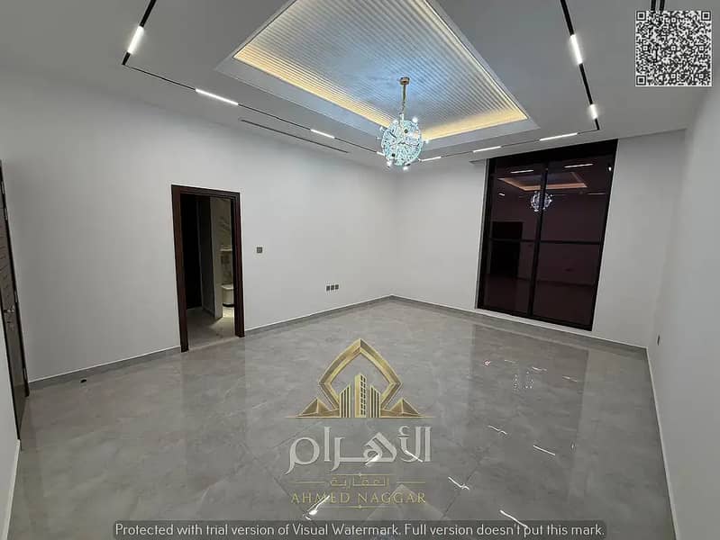 9 862684420-1066x800. webp