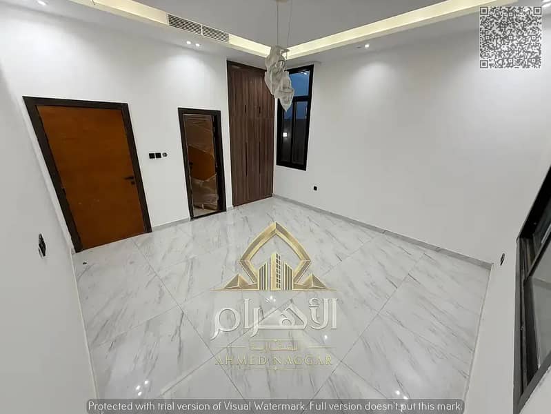 9 862684549-1066x800. webp