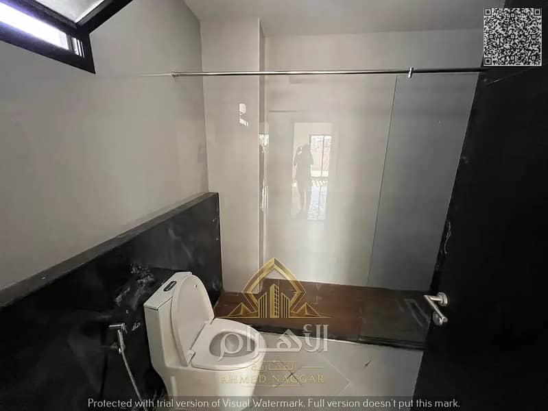 16 862318711-1066x800. webp
