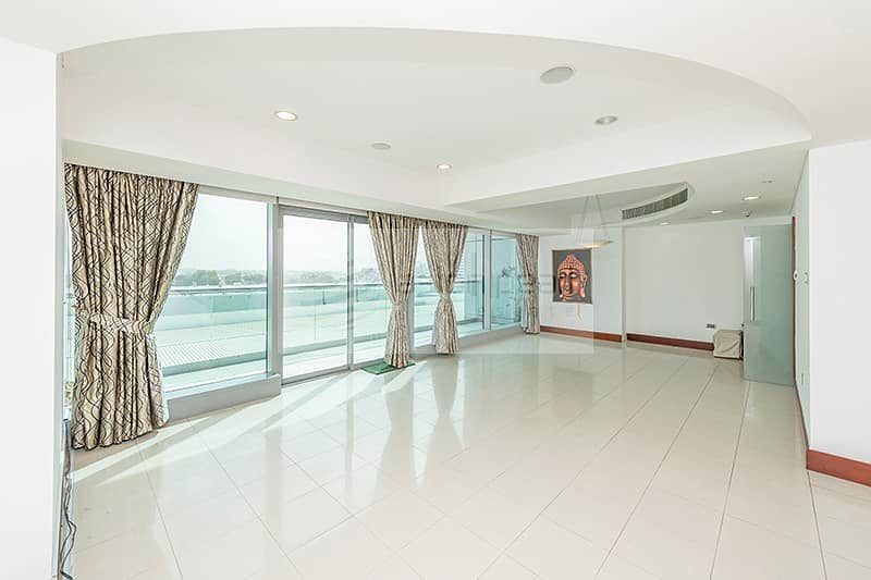 Amazing 4BR Duplex with Balcony | Free DEWA/AC