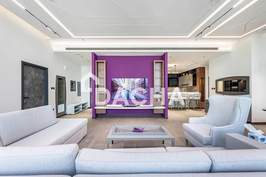 High Floor | Spacious | Lake Views High Floor | Spacious | Lake Views