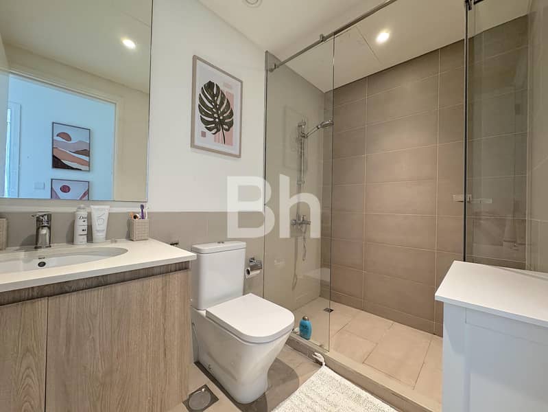 9 Image 0