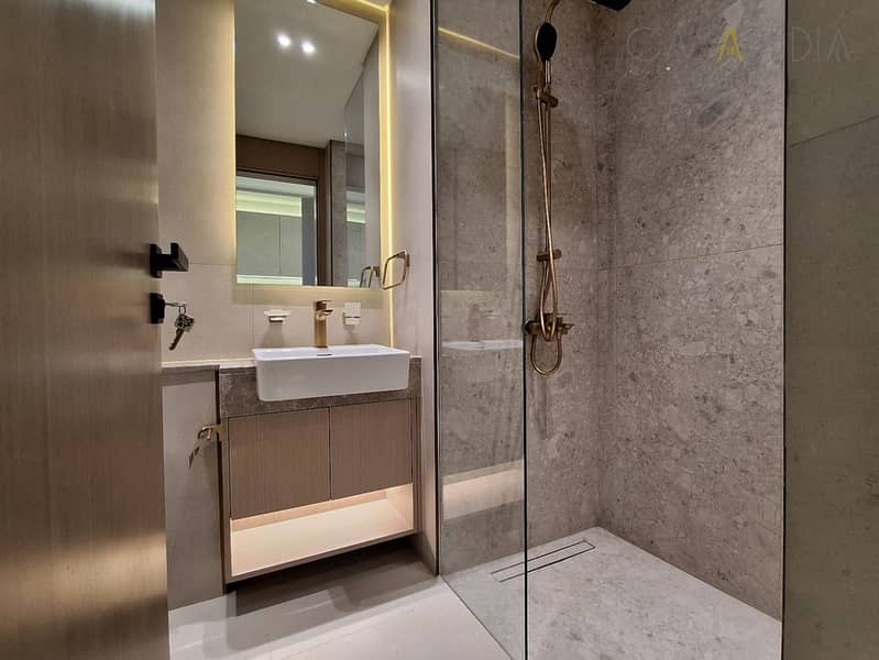 11 DAWN studio bathroom. jpeg