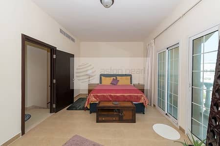 Cozy Beautiful Private Townhouse | Available Now Cozy Beautiful Private Townhouse | Available Now