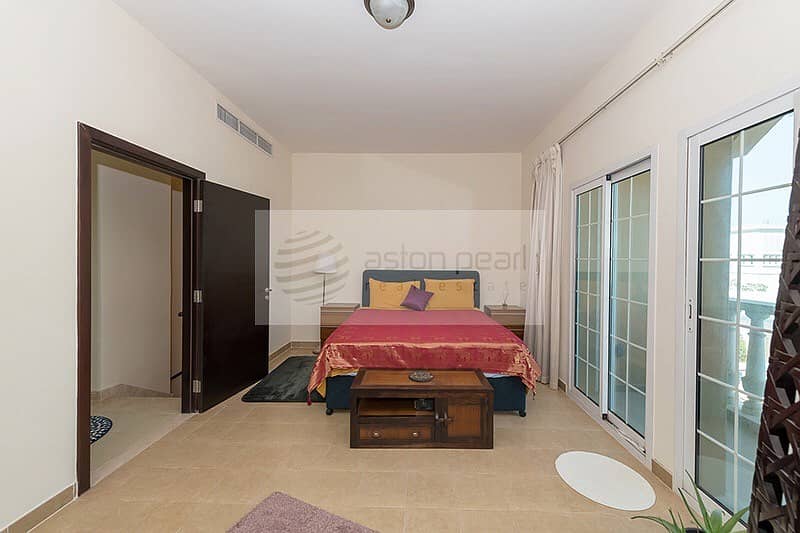 Cozy Beautiful Private Townhouse | Available Now Cozy Beautiful Private Townhouse | Available Now