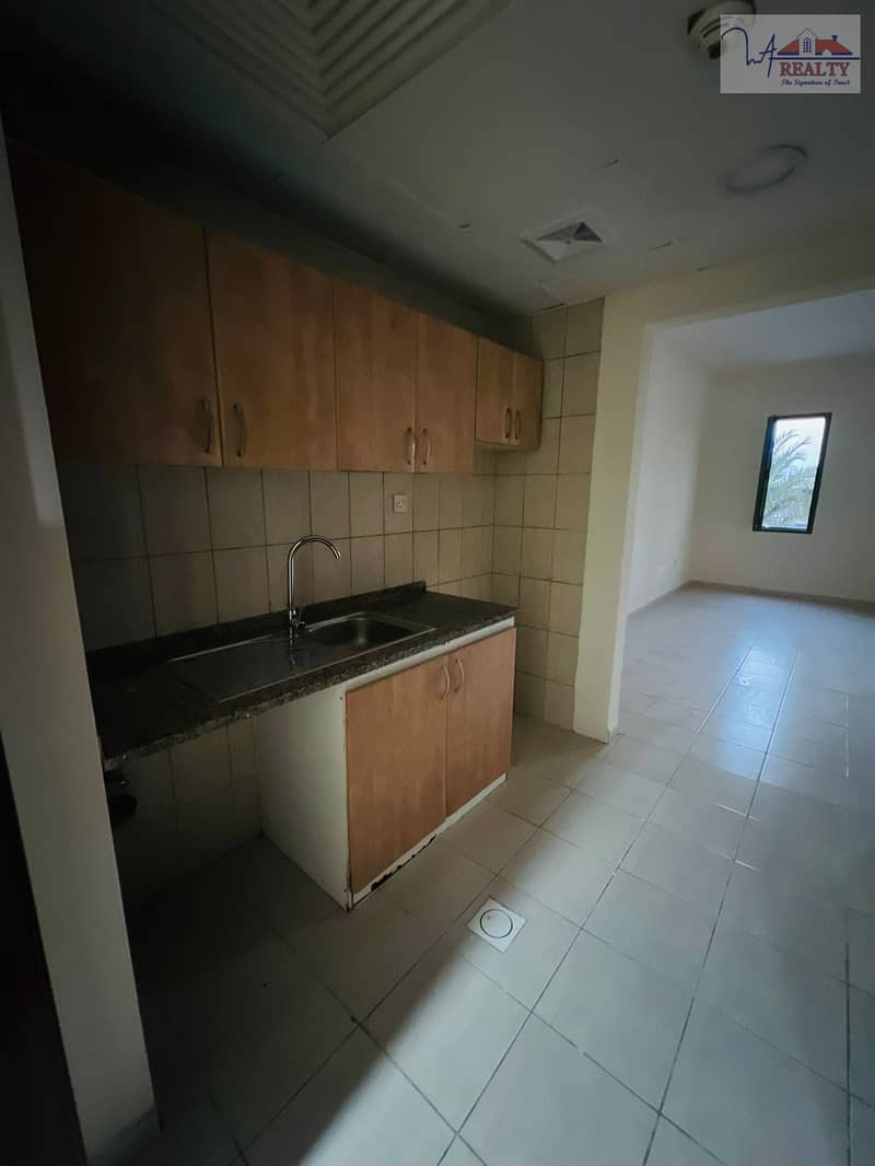 5 5e044f70-0aea-4dfb-b7ff-c4913e5f249e. jpg