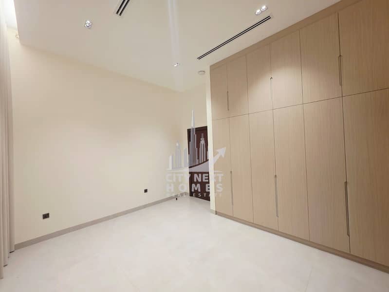 8 d3cc73c5-e681-4cea-aee0-c56b129be12f. jpg