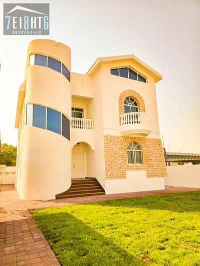 Villa de 3 chambres à à louer à Jumeirah, Dubai - main. jpg