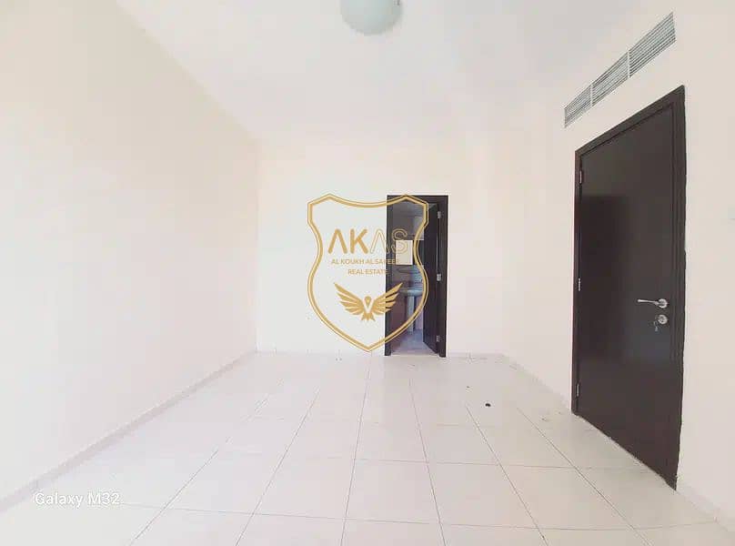 8 1000018391. jpg
