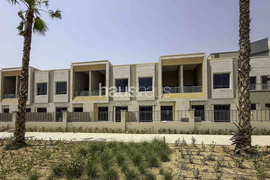 Таунхаус в Дамак Лагунс,Монте-Карло, 4 cпальни, 2700000 AED - 16392878 Таунхаус в Дамак Лагунс,Монте-Карло, 4 cпальни, 2700000 AED - 16392878