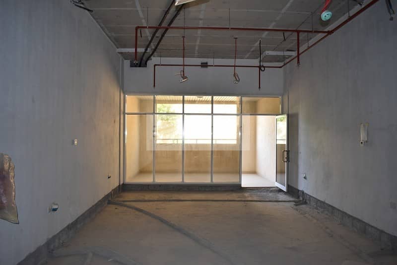 Multiple Shops | Jumeirah Road | Close to beach