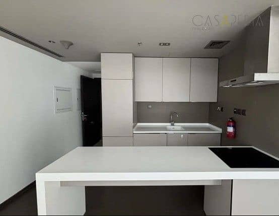 5 807 WA1 KITCHEN 1. jpg