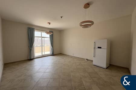 3 Bedroom Apartment for Rent in Motor City, Dubai - 3 Bed+Maid | Spacious Layout | Motor City 3 Bedroom Apartment for Rent in Motor City, Dubai - 3 Bed+Maid | Spacious Layout | Motor City