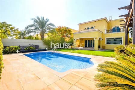 4 Schlafzimmer Villa zum Verkauf in Jumeirah Park, Dubai - Villa in Jumeirah Park，District 3, 4 schlafzimmer, 10999999 AED - 9957359
